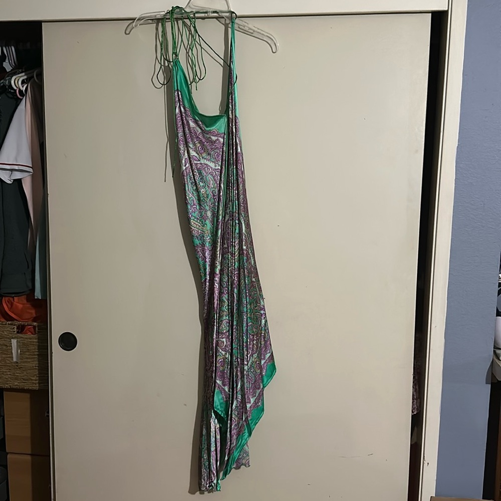 Multicolored dress. Low back